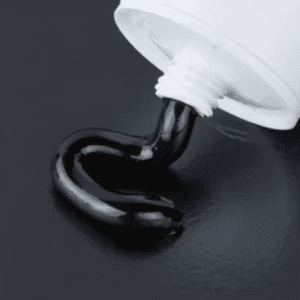 montagekleber schwarz